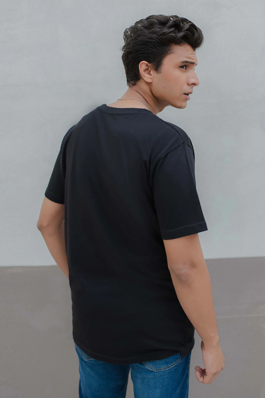 Basic Cotton T-Shirt - Regular - Image 10