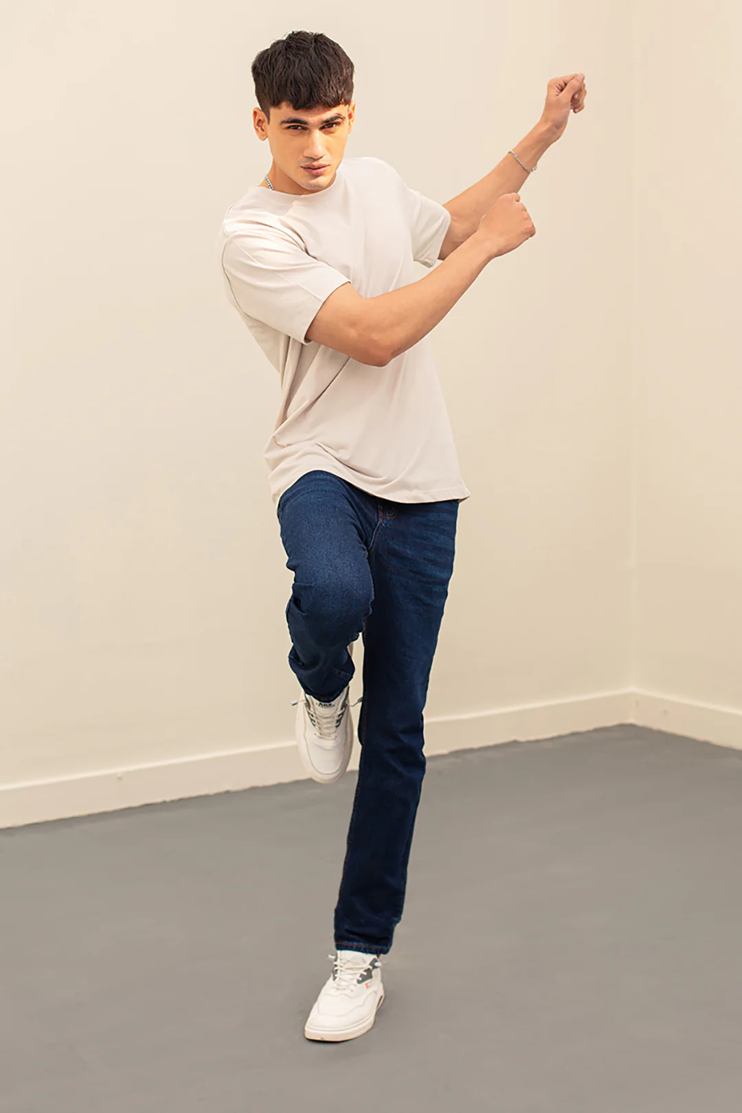 Basic T-Shirt - Regular - Image 32