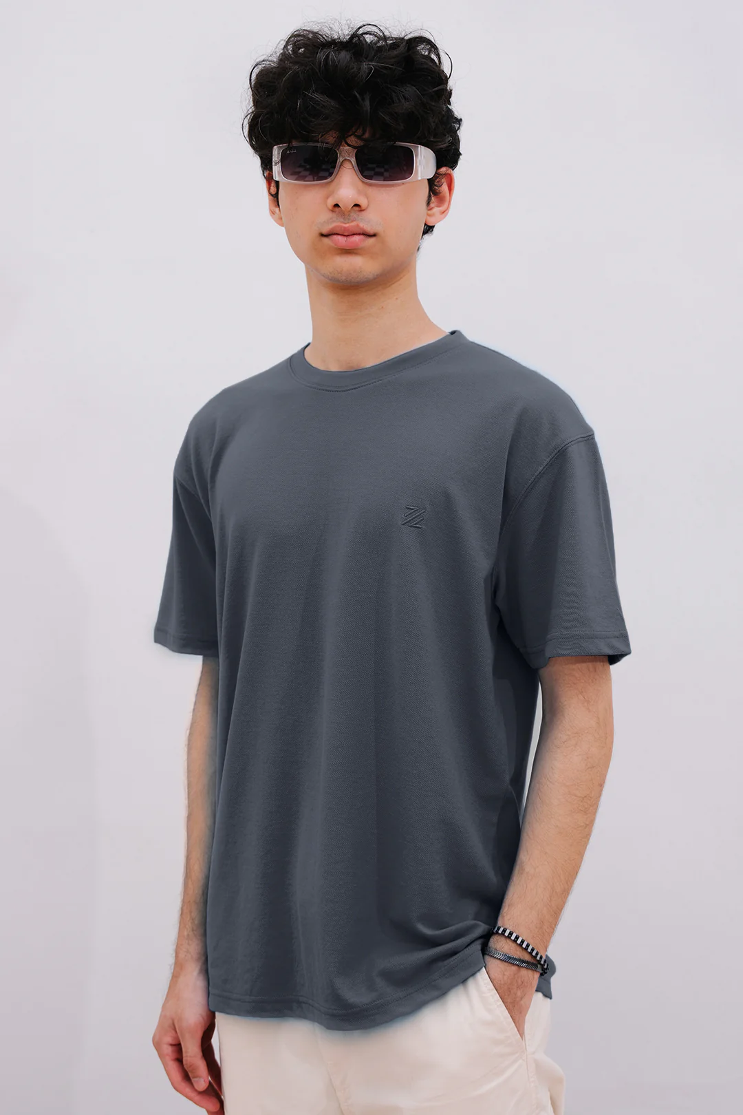 Basic T-Shirt - Regular - Image 17