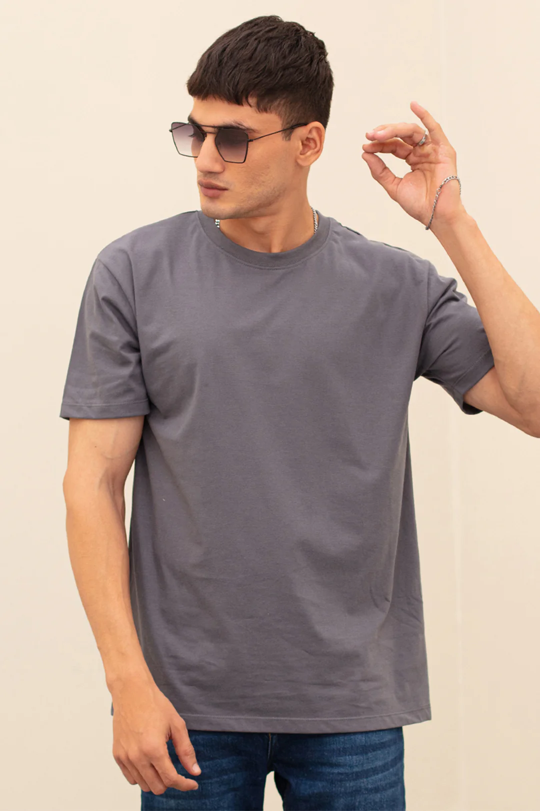 Basic T-Shirt - Regular - Image 28