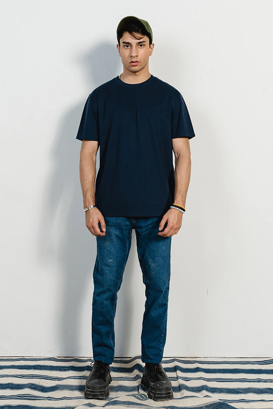 Basic T-Shirt - Regular - Image 36