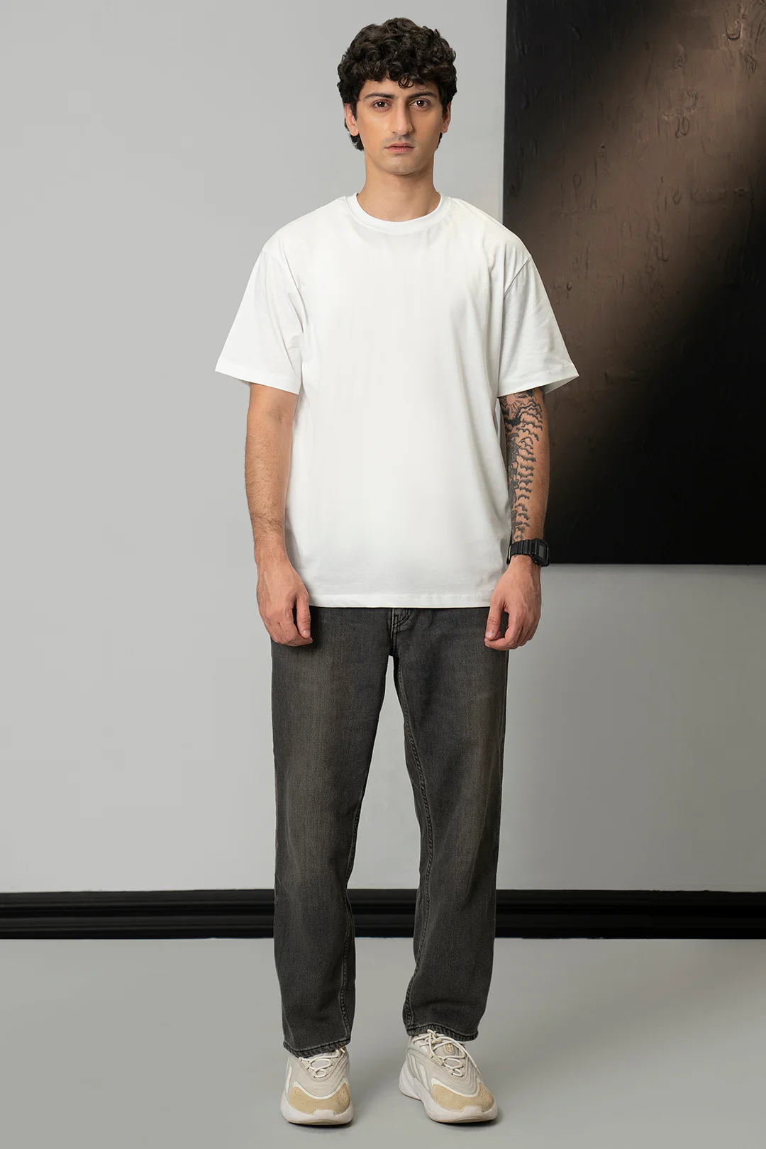 Basic T-Shirt - Regular - Image 28