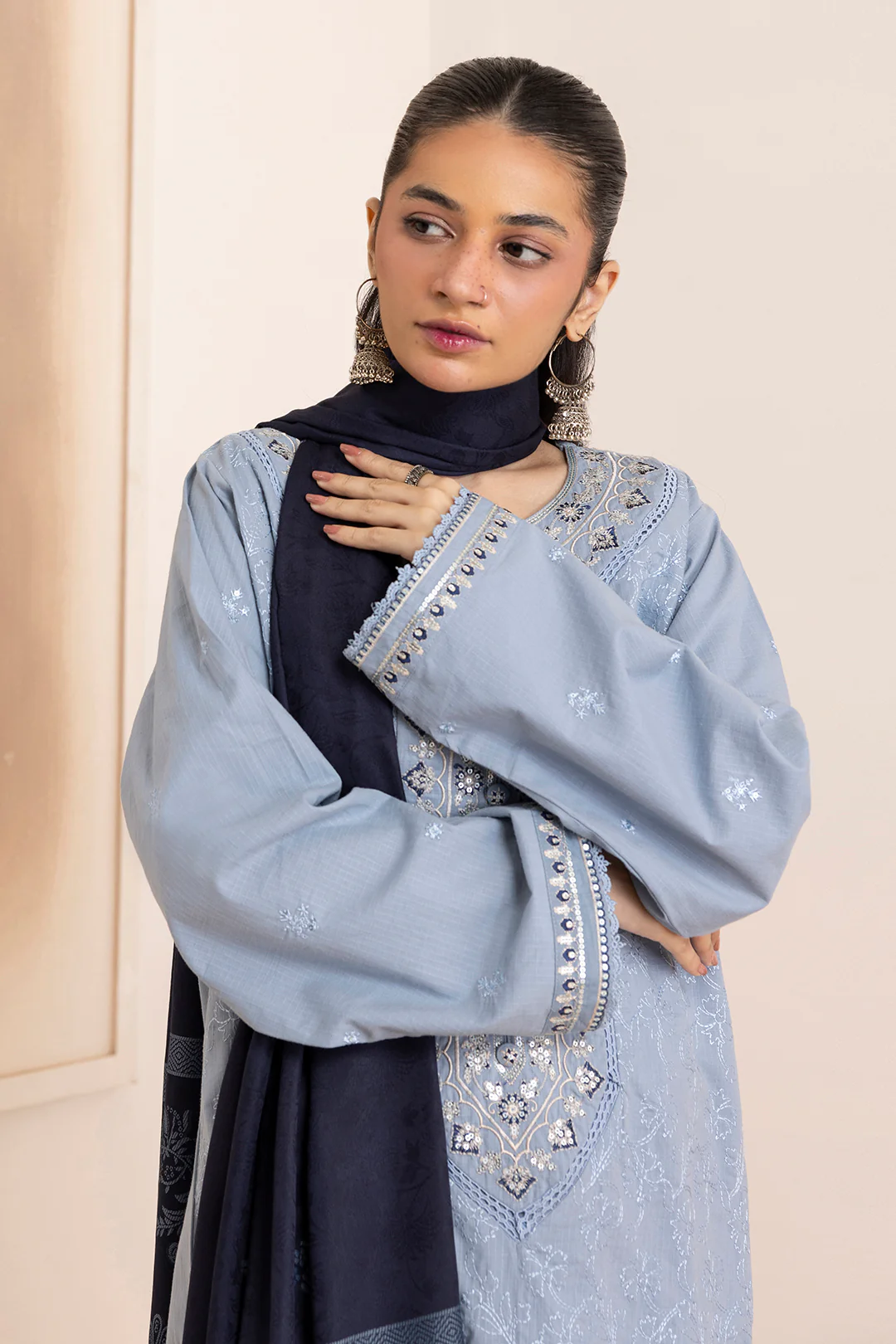 Embroidered Kurta Dupatta Trouser - 3370 - Image 6