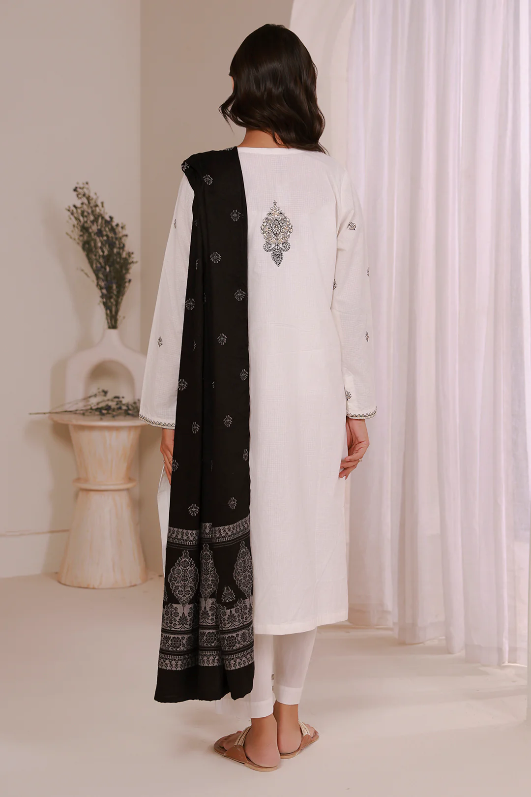 Embroidered Kurta Dupatta Trouser - 3376 - Image 7