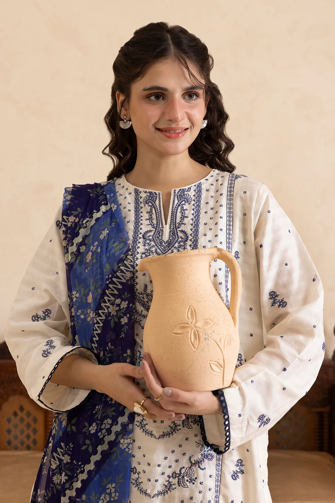 Embroidered Kurta Dupatta Trouser - 2567 - Image 15