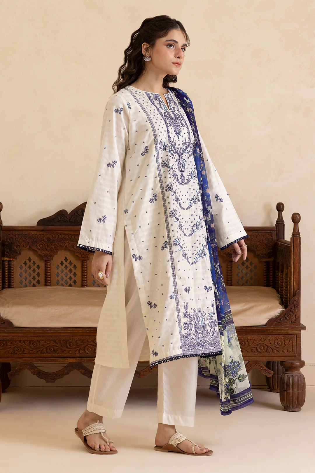 Embroidered Kurta Dupatta Trouser - 2567 - Image 8