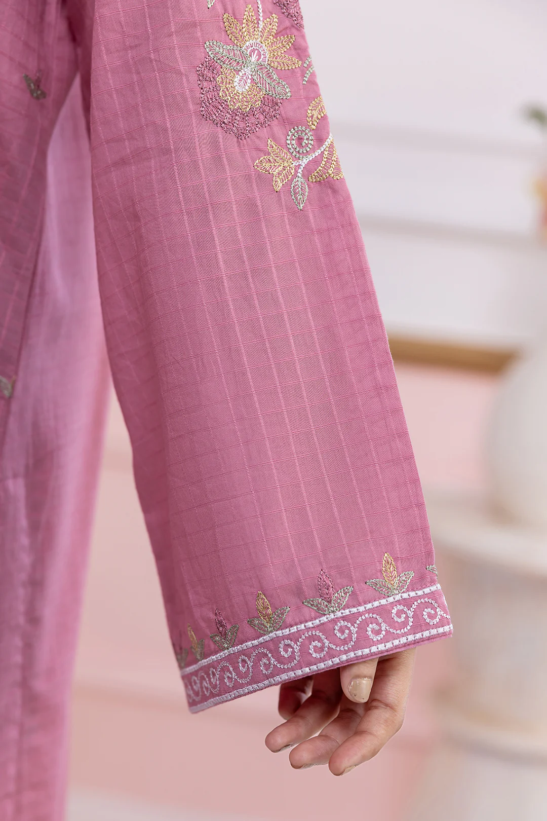 Embroidered Kurta Trouser - 2539 - Image 7